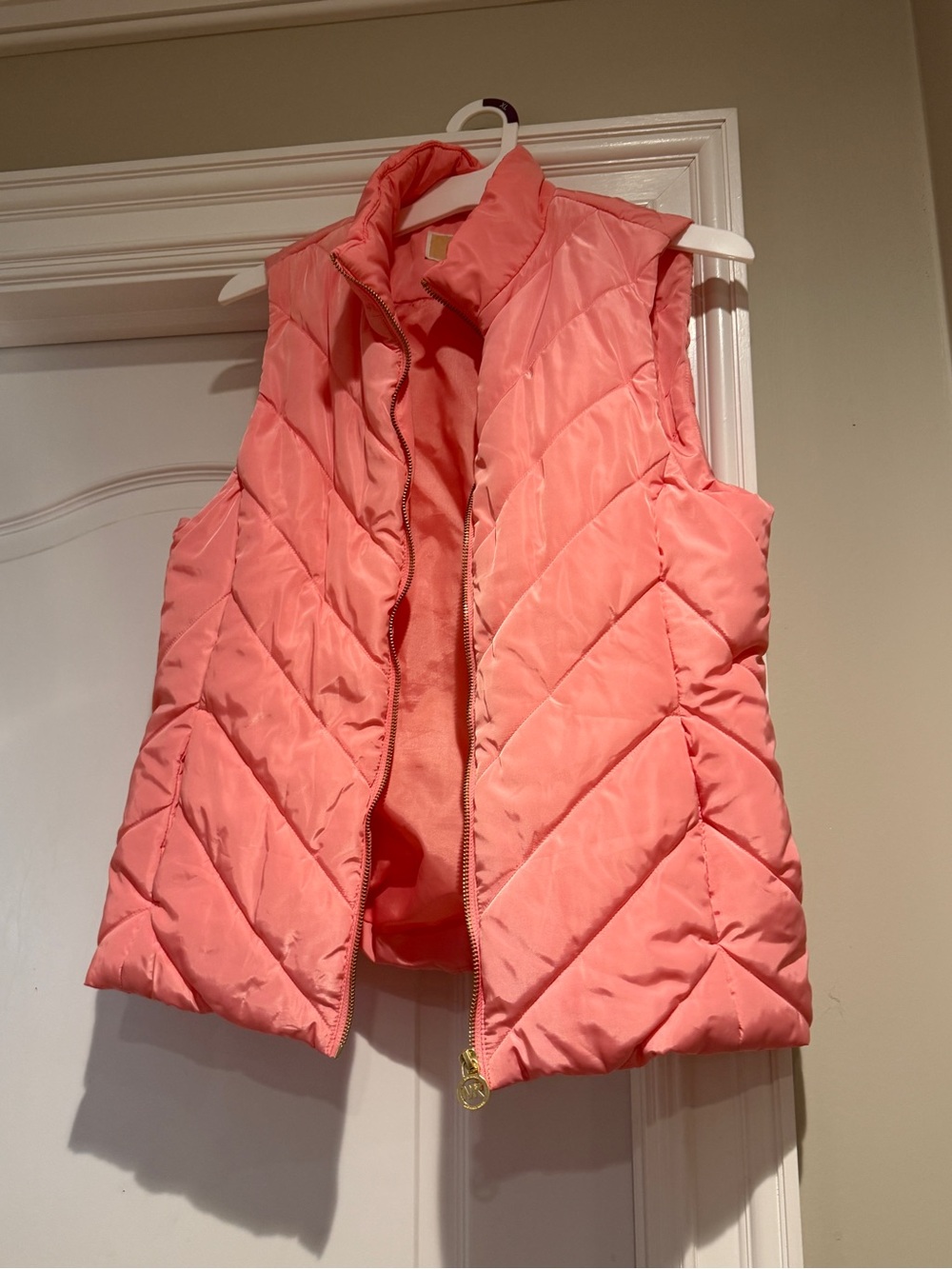 Like new MK pink coral puffer vest size medium